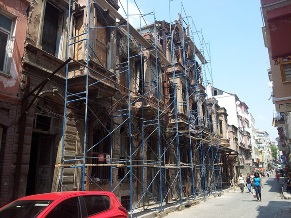 Kumkapı Tarihi Sıraevler Binası Yenileme İnşaatı